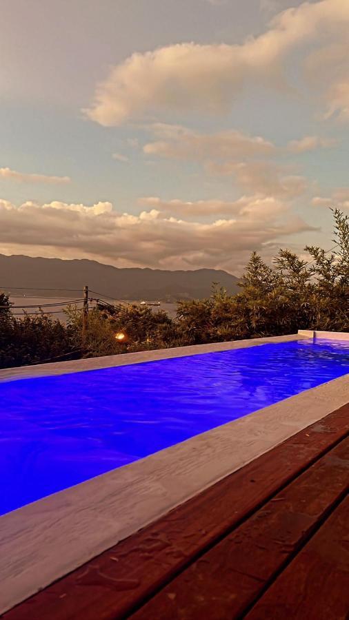 Nova Villa- Vista Frontal Para O Mar- Villa Amore Ильябела Экстерьер фото